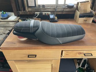 Seat for Triumph Scrambler 900 Black