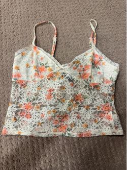 Lace crop shirt size M
