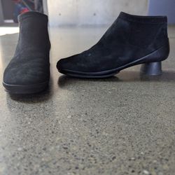 Alright Camper Black Suede Low Ankle Boots 