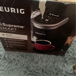Keurig K-Supreme SMART Coffee Maker, MultiStream Technology, Brews 6-12oz Cup Sizes, Black