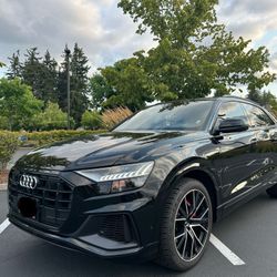 2021 Audi Q8