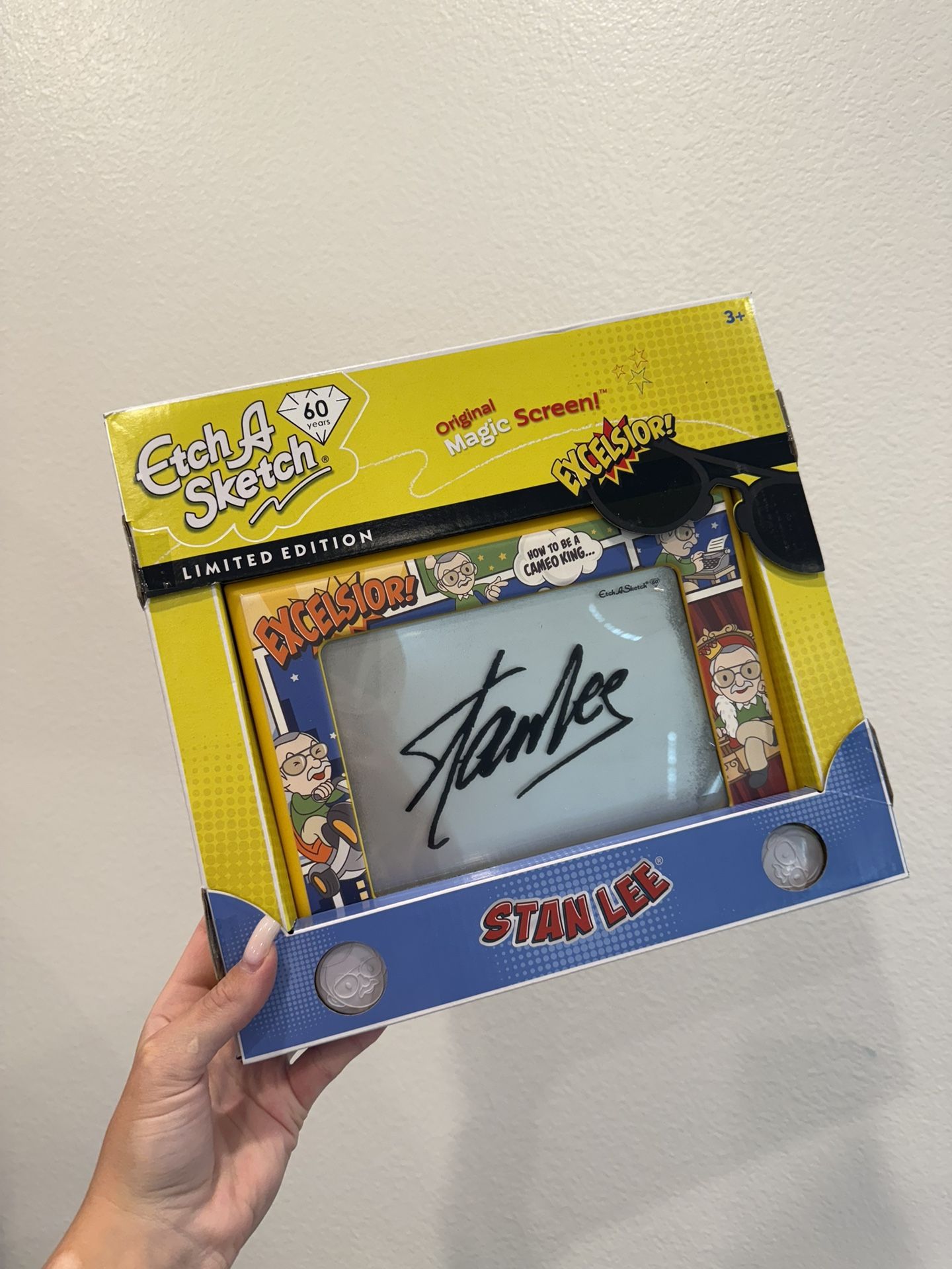 2020 Etch A Sketch Classic – Stan Lee 60th Anniversary Limited Edition