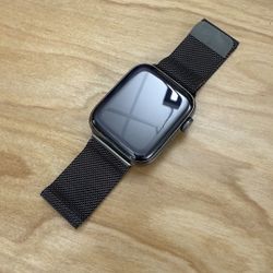 Mint Condition Apple Watch 6 Stainless Steel