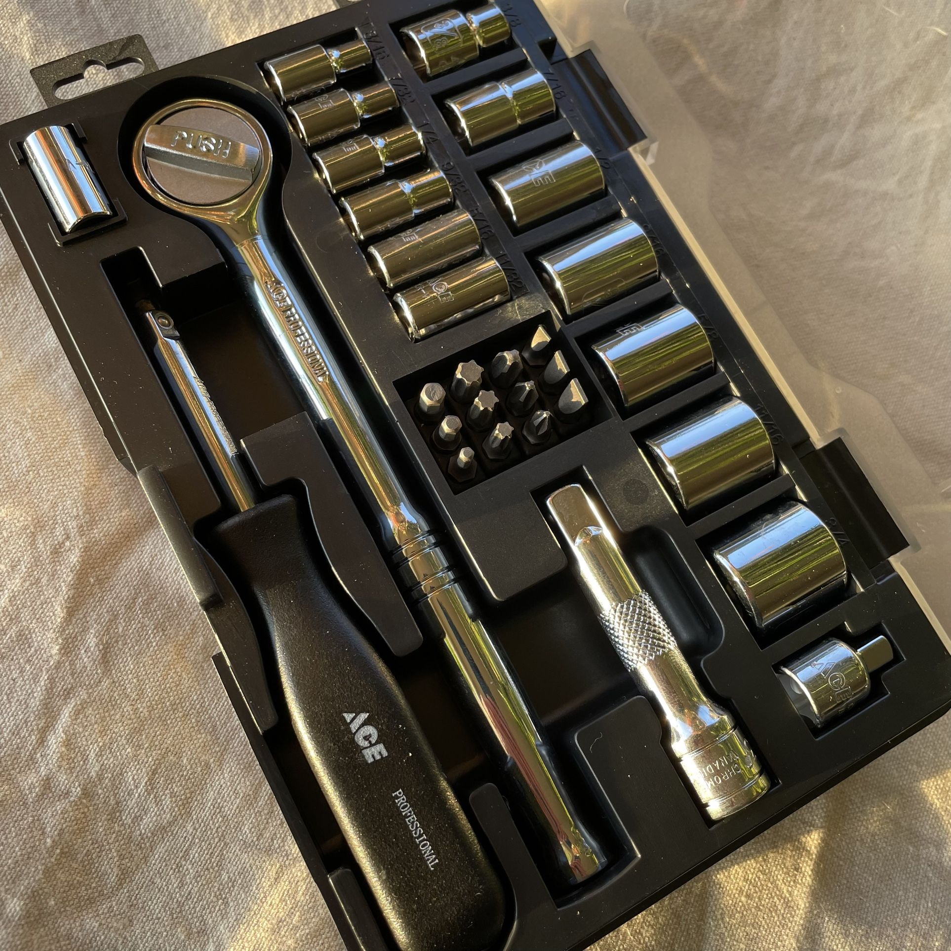 Ace Professional Grade Socket Wrench Set- NEW