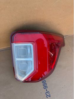 2020,2021,2022,2023,2024 Ford Explorer Tail Light/Mica Trasera Rh Passenger Oem,Original  Ask