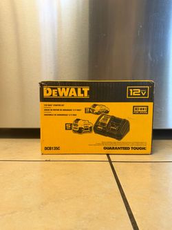 DEWALT 12V 2 PACK BATTERY/CHARGER (3 Ah 5 Ah)