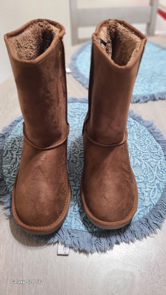Boots Pop Stratton, Brown, Size 9