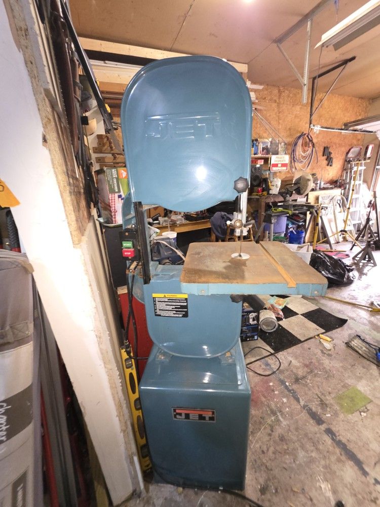 NICE BAND SAW