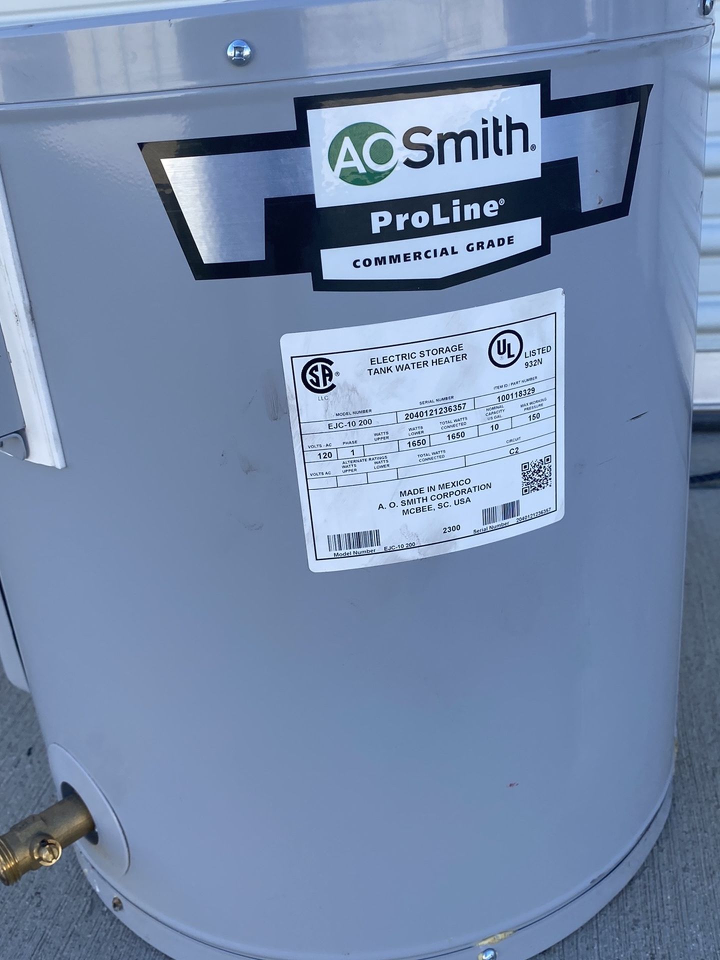 Electric 10 gallon Water Heater 120V