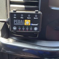 Pedal Commander for Ford F-150 trucks from 2011 to 2025, including XL, XLT, STX, King Ranch, Lariat, Limited, Platinum, Harley 
