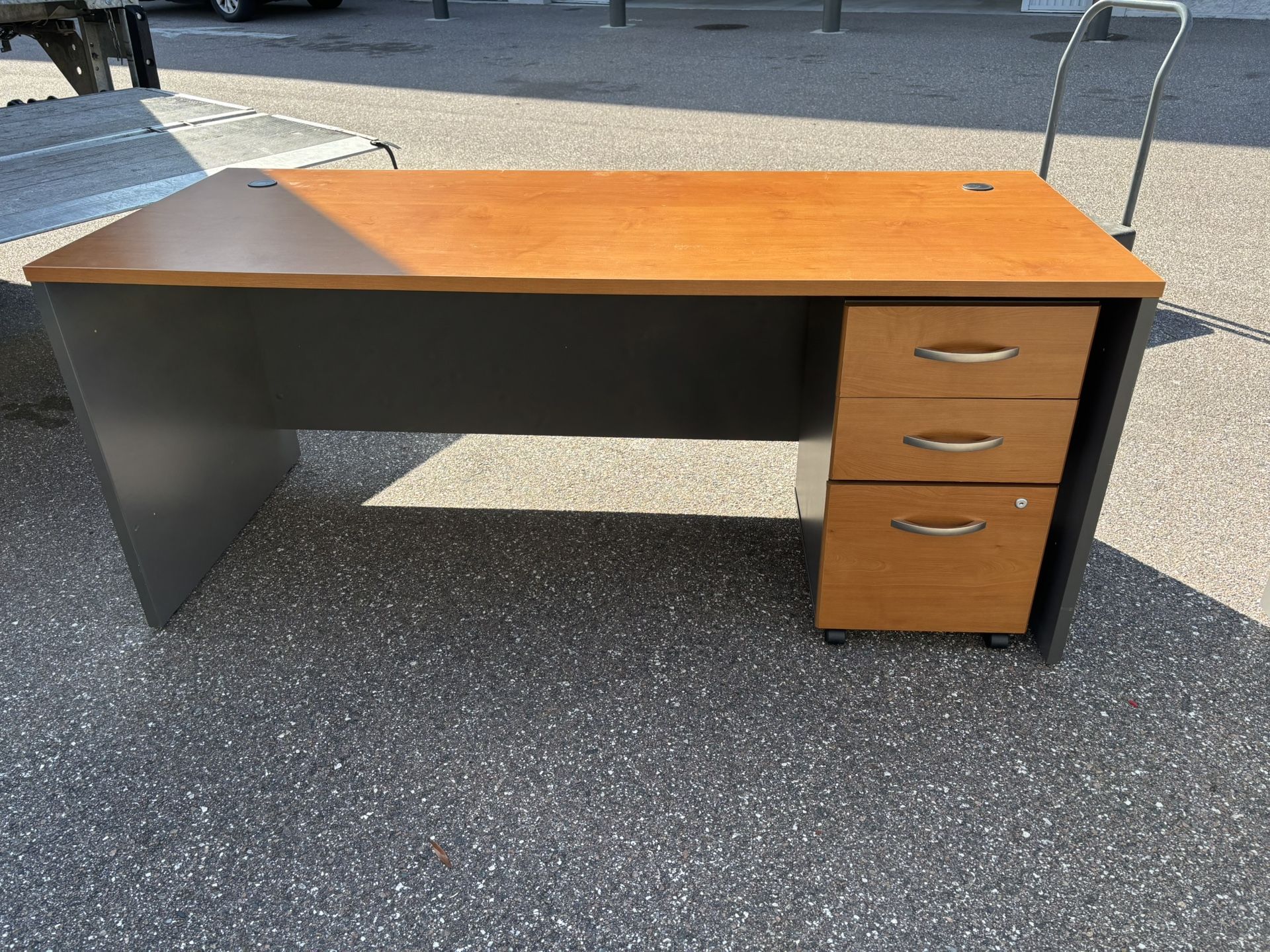 Office Desk With File Cabinet Will Deliver For $50
