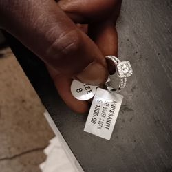 Womams Moissanite Ring