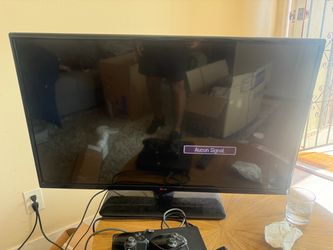42” LG TV Television