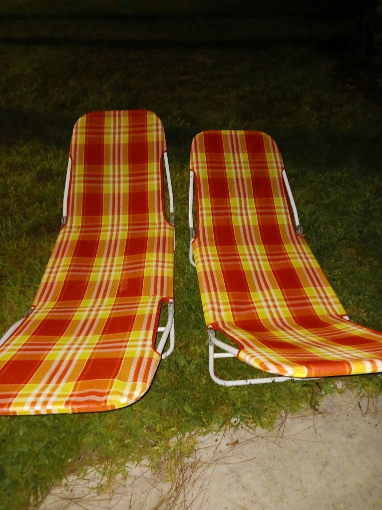 2 Brand New Fold Lounge Chairs 20 Firm.look My Post Alot Items