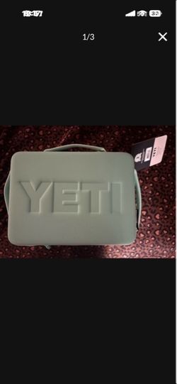 YETI Lunch Box with Tags