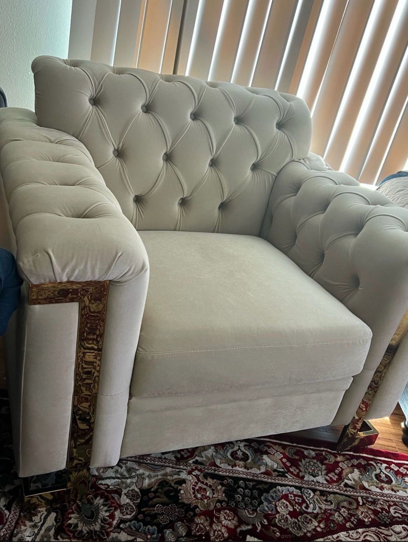 Luxury chair