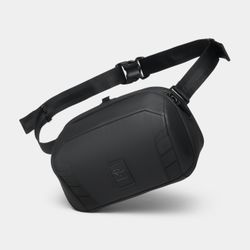 NEW Nomatic Peter Mckinnon 5L sling