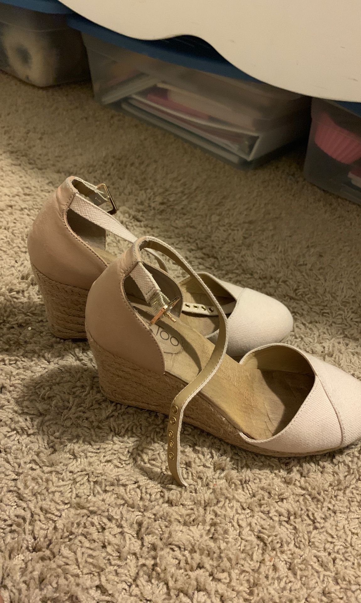 Wedge heels