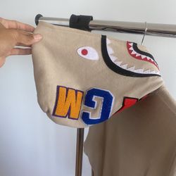 Beige Pullover Bape Shark