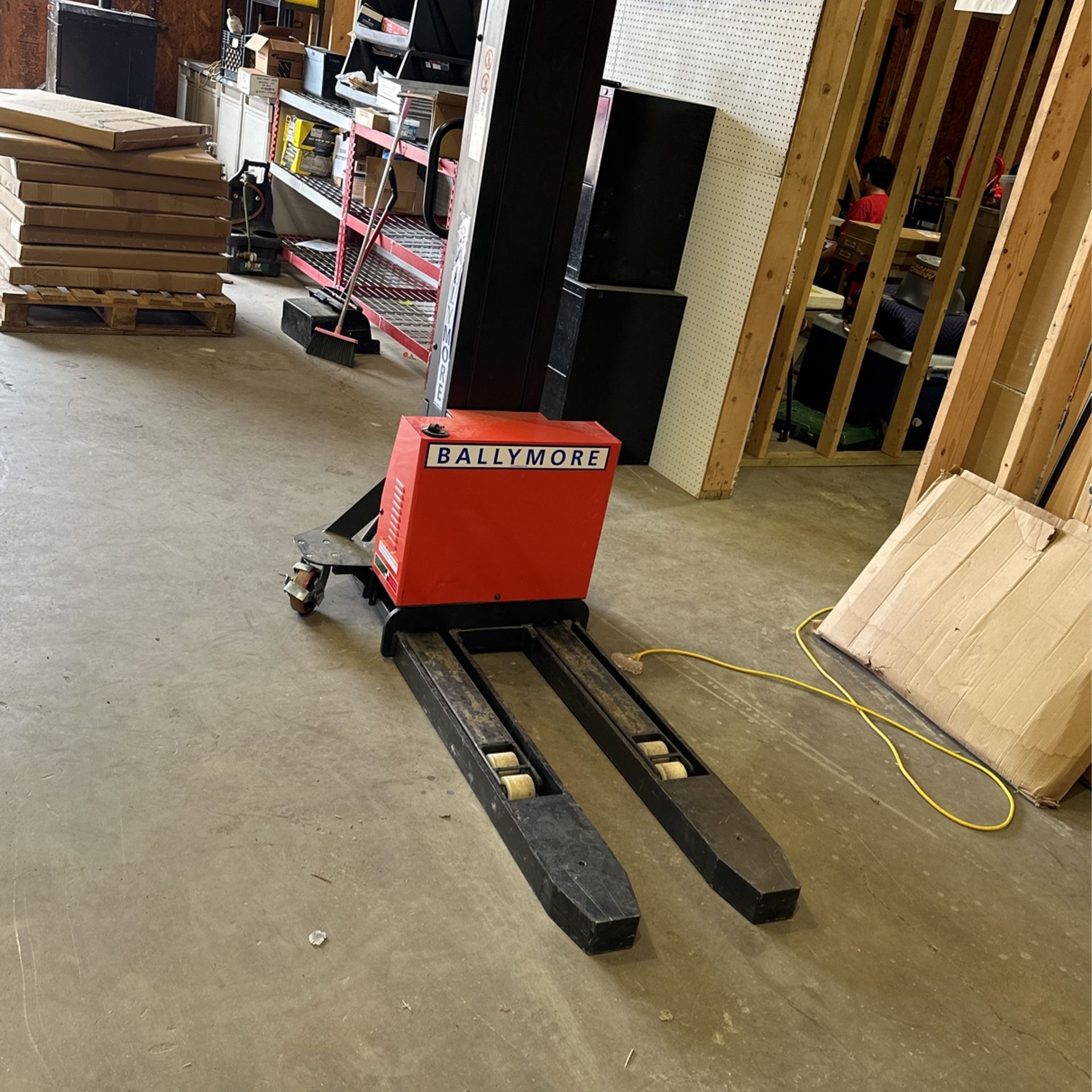 Ballymore Electric Pallet Jack 