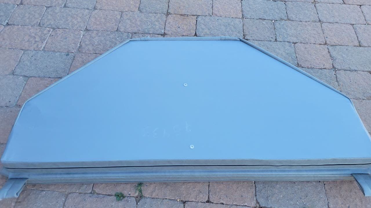 New Gray Octagon hot tub cover for Sale 
70"
