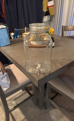 Tea And Juice Holder