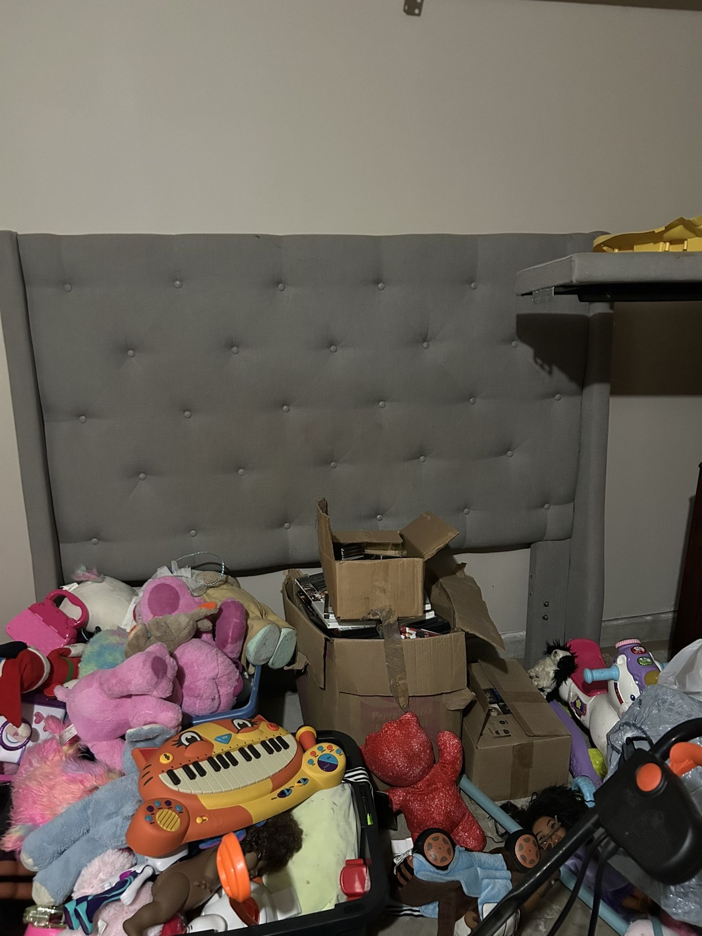 Bed, Chest, And Tv