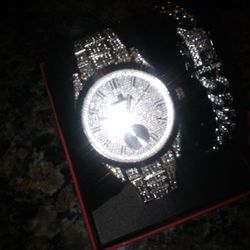 Luxury Combo Pack Bracelet And Watch 125$