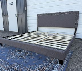 New In A Box KING Size Platform Bed Frame 