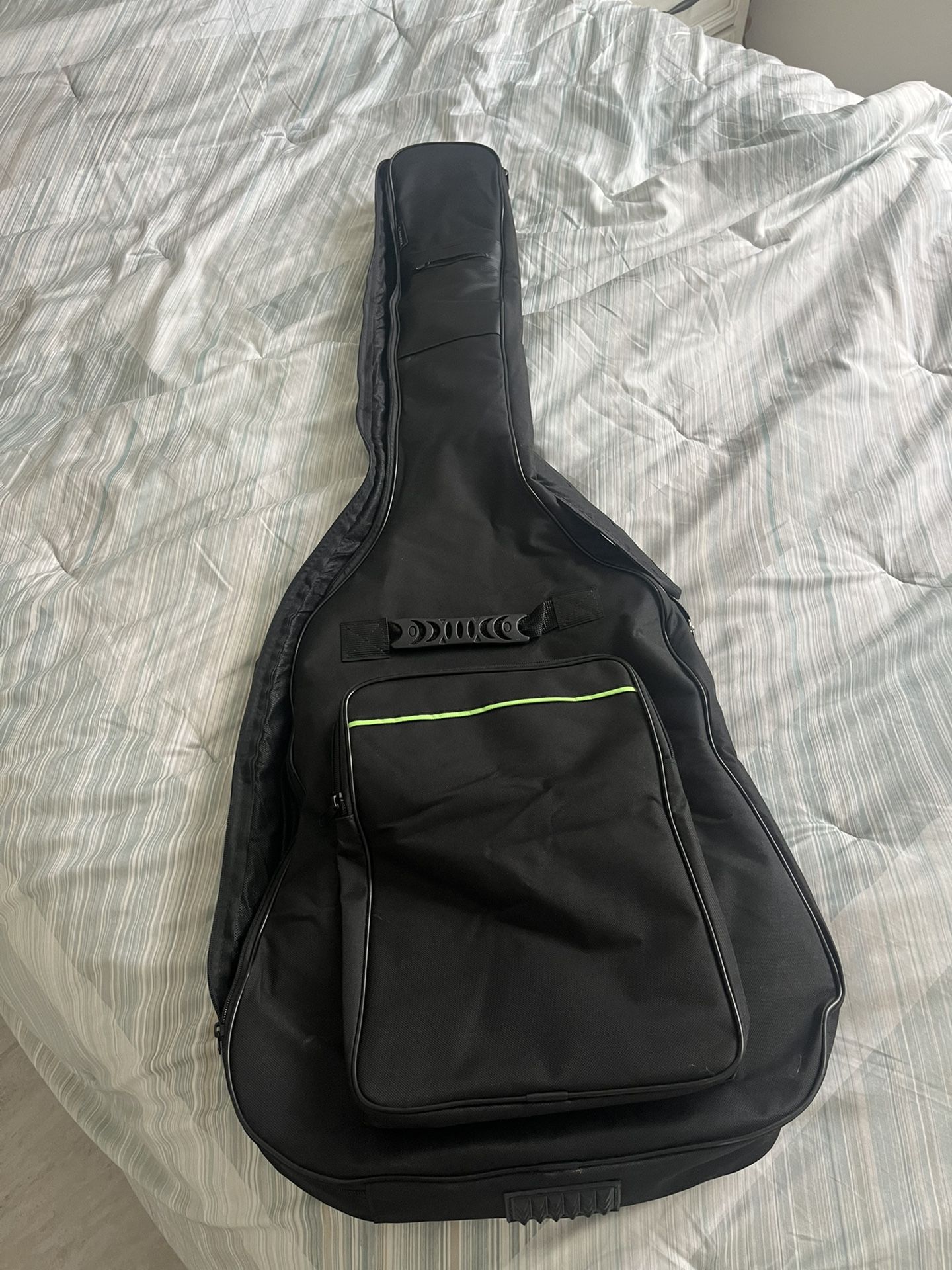 Electric Guitar Bass Case w Back & Hand Straps
