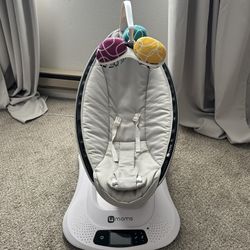 4 Moms Mamaroo Baby Swing