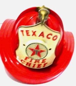 VINTAGE TEXACO 1960'S BROWN & BIGELOW BATTERY OPPERATED FIRE CHIEF HAT Orig. BOX