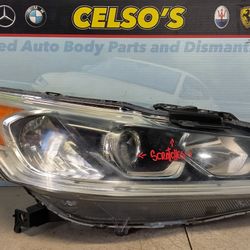 HONDA ACCORD SEDAN RIGHT SIDE HEADLIGHT OEM. 2016. - 2017