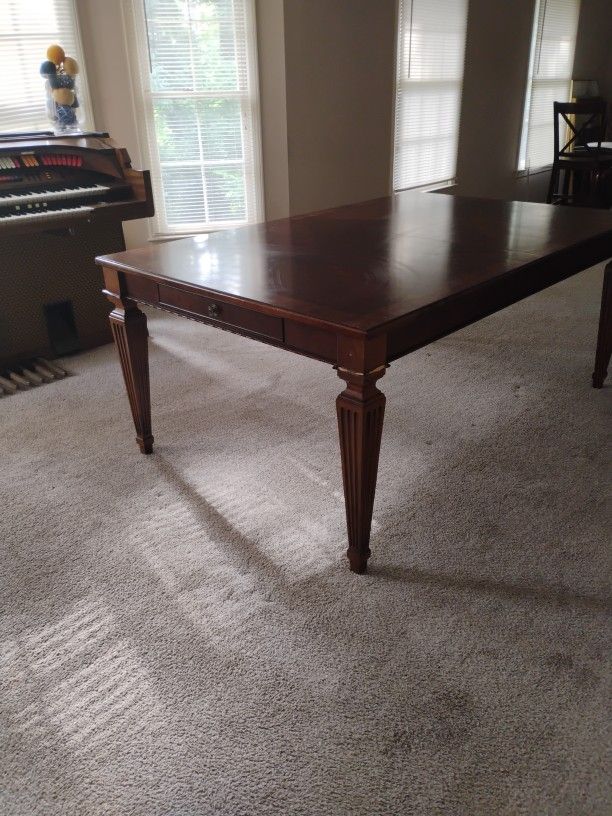 Ethan Allen Dinning Table