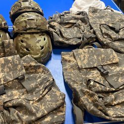 6 Pairs Of Backpack And Helmet, 