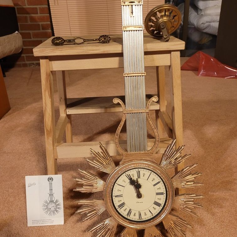 1958 Schatz Elexacta swinging pendulum clock for Sale in Agua
