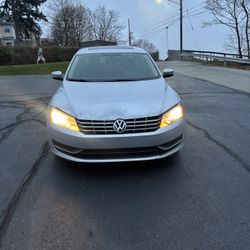 2013 Volkswagen Passat 