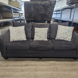 Free Delivery! Grey Pullout Couch 