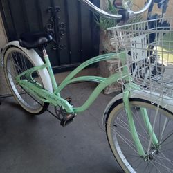 Nice Bike ELECTRA Tires Size 26 Like New Very Good Condition 