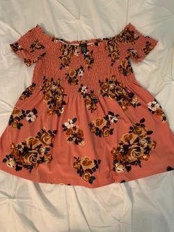Off-the-shoulder blouse Size L One time use Rue21