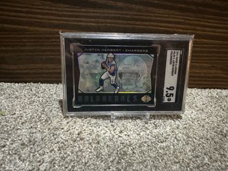 2021 Panini Illusions Holo Heroes Justin Herbert