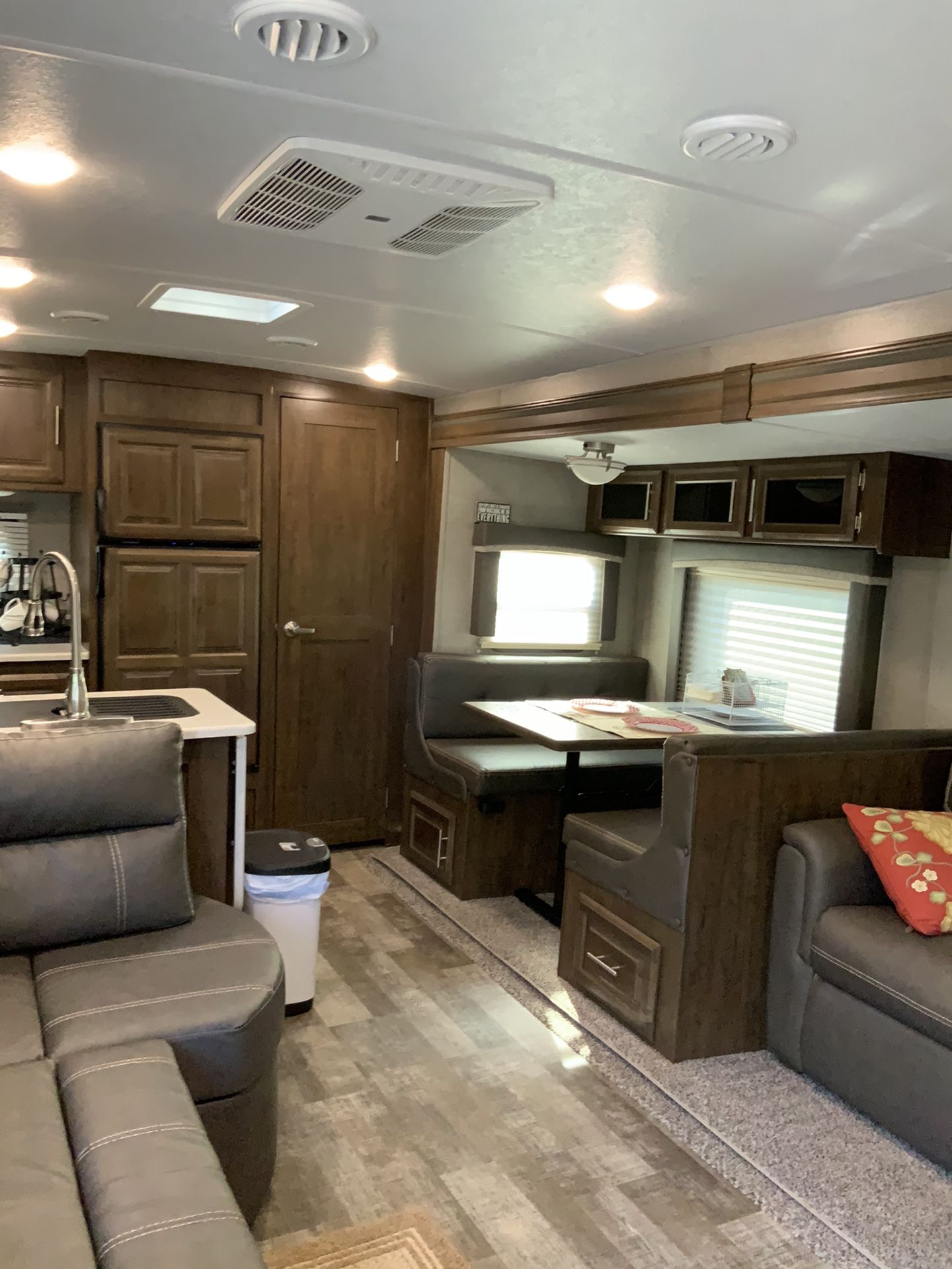 2019 Forest RIver 2902WS ROckwood ULtralite