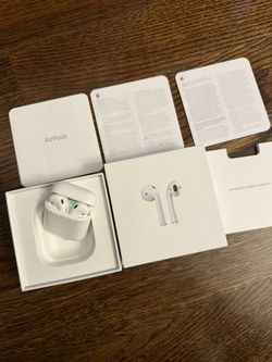 Apple AirPods with Charging Case & Original Box – Left Works / Right Not Working