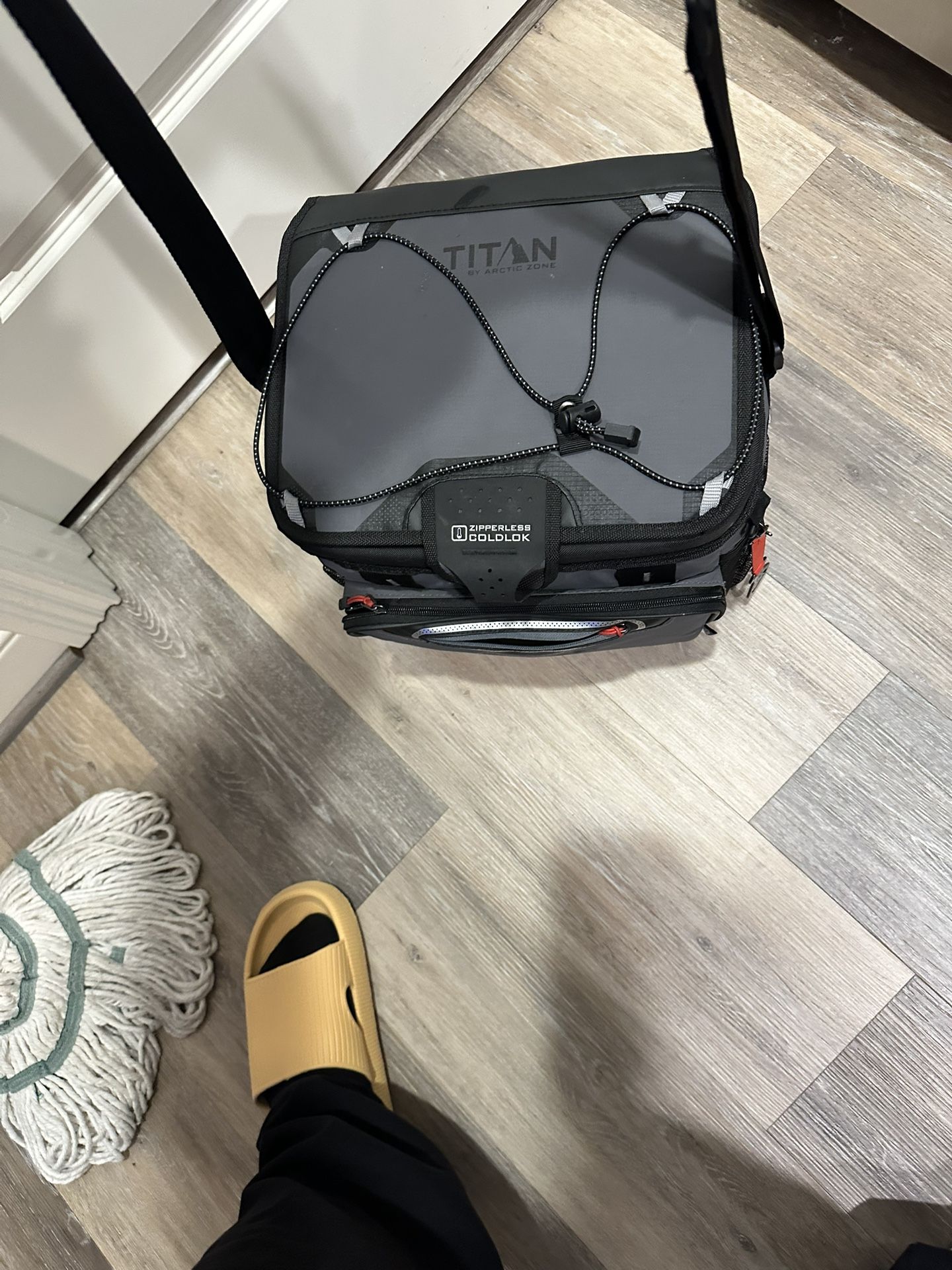 Titan Attic Cool Lunch Bag