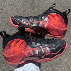 Stranger Things Nike Foamposite One 