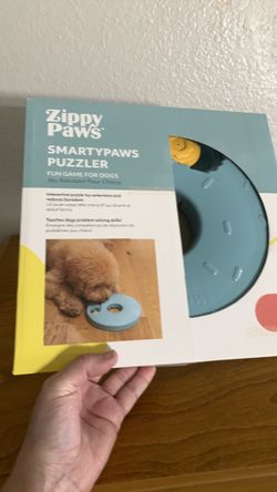 Brand New Puzzle Treat Feeder