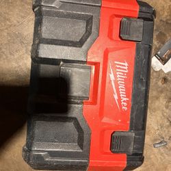 Milwaukee Vacuum