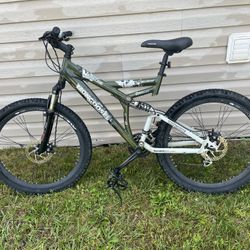 Mongoose Full Suspension Mountain Bike - Disc Brakes - 24 Speed - Great Condition!