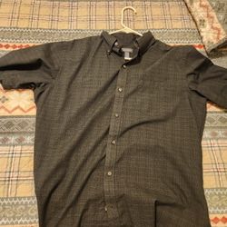 Van Heusen Dress Shirt Size M (15-15.5)