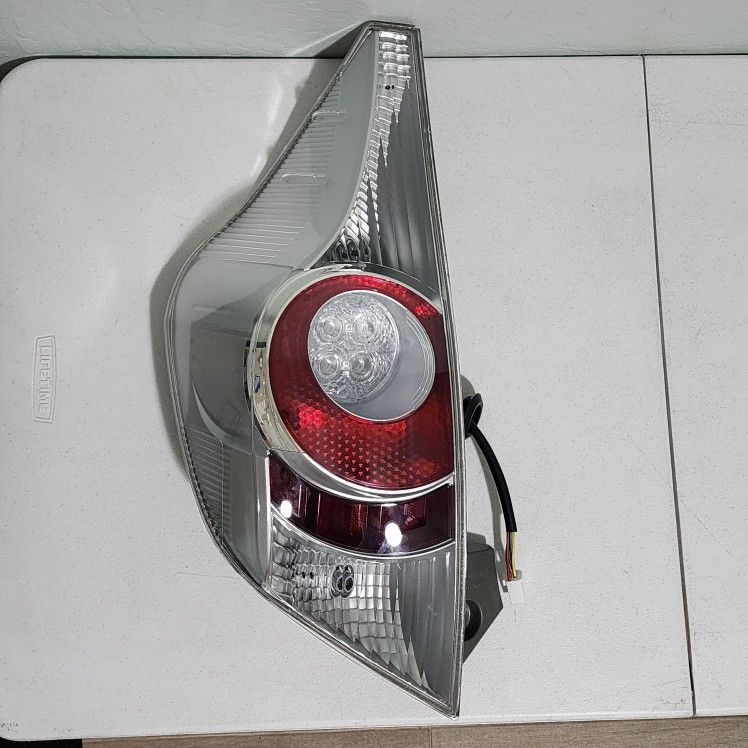 For 2012 2013 2014 Toyota Prius C Left Driver Side Rear Lamp Tail Light
